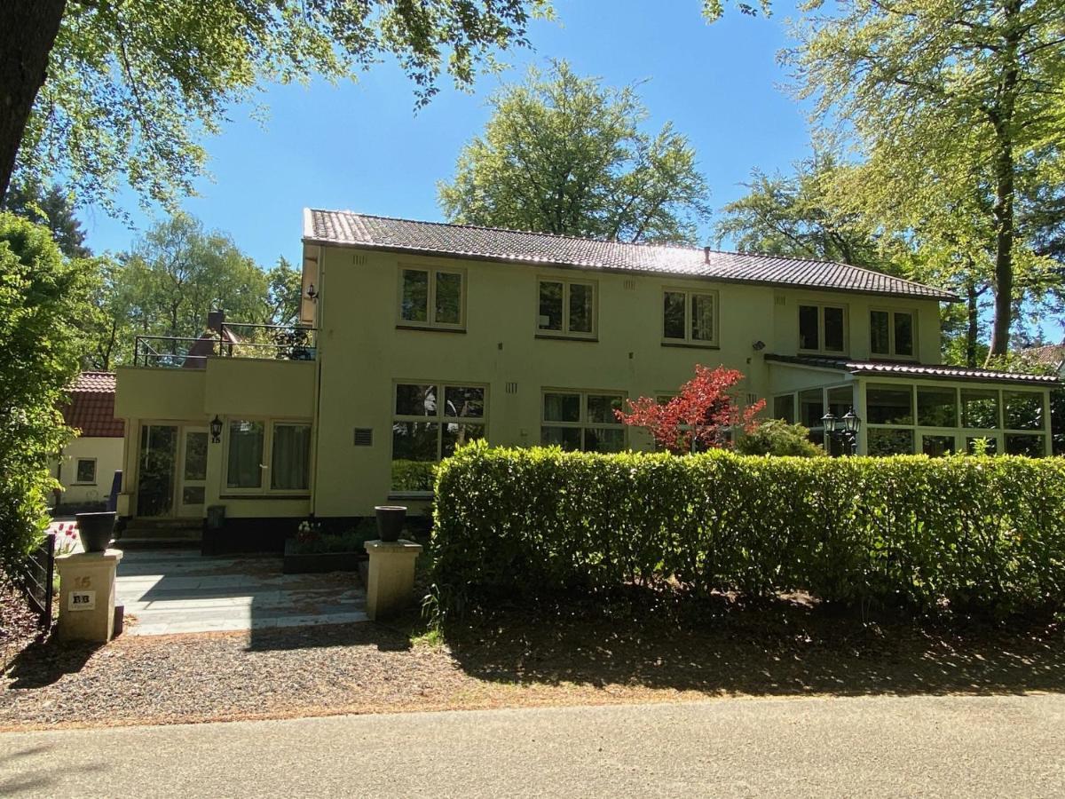 B&B In De Aap Gelogeerd 阿帕多恩 外观 照片